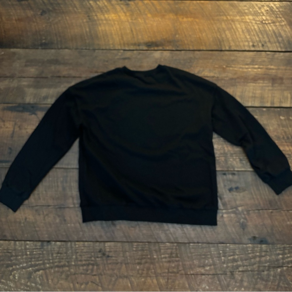 Black Mardi Gras Theme Sweatshirt with Colorful Bow Design - Size Large - Picture 2 of 3
